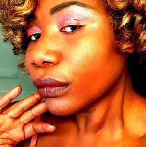 Meet your Posher, Dennies